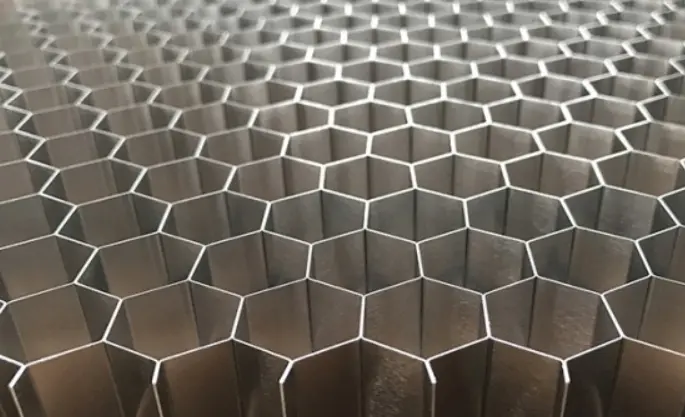 Gum-free honeycomb aluminum sheet