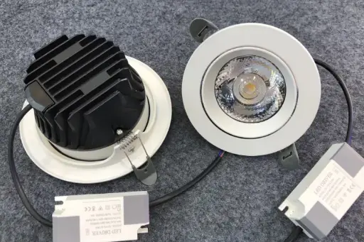 Wall wash spotlights