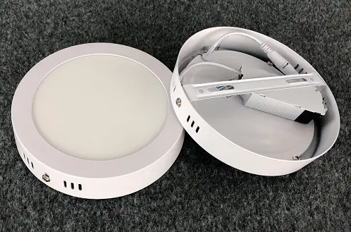 T Surface mounted isolation panel light